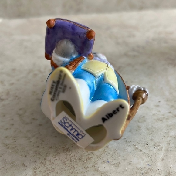 Vintage Schmid Kitty Cucumber Figurine Albert w Cinderella glass slipper 1990 - Picture 6 of 7